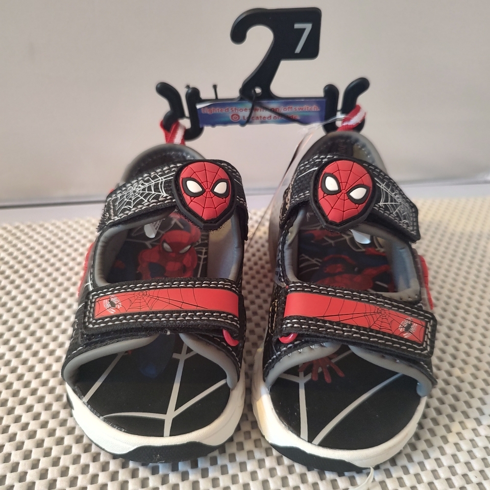 Spider-Man Toddler Boys Size 7 Light-Up Sandals with On/Off Button NWT Marvel